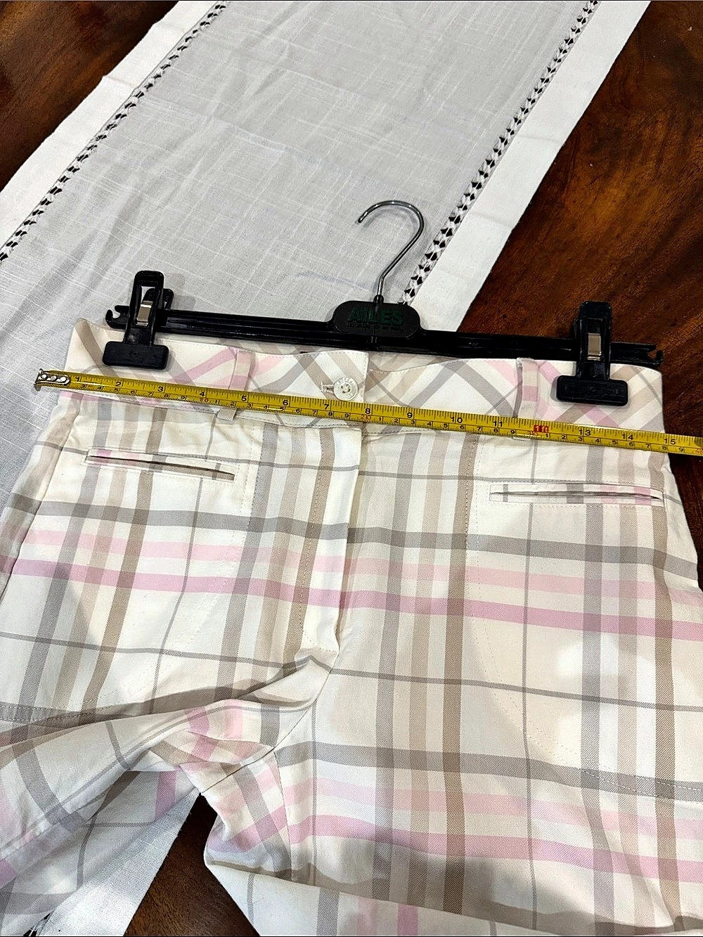 Burberry Women's Plaid Capris US 6 - Picture 7 of 8
